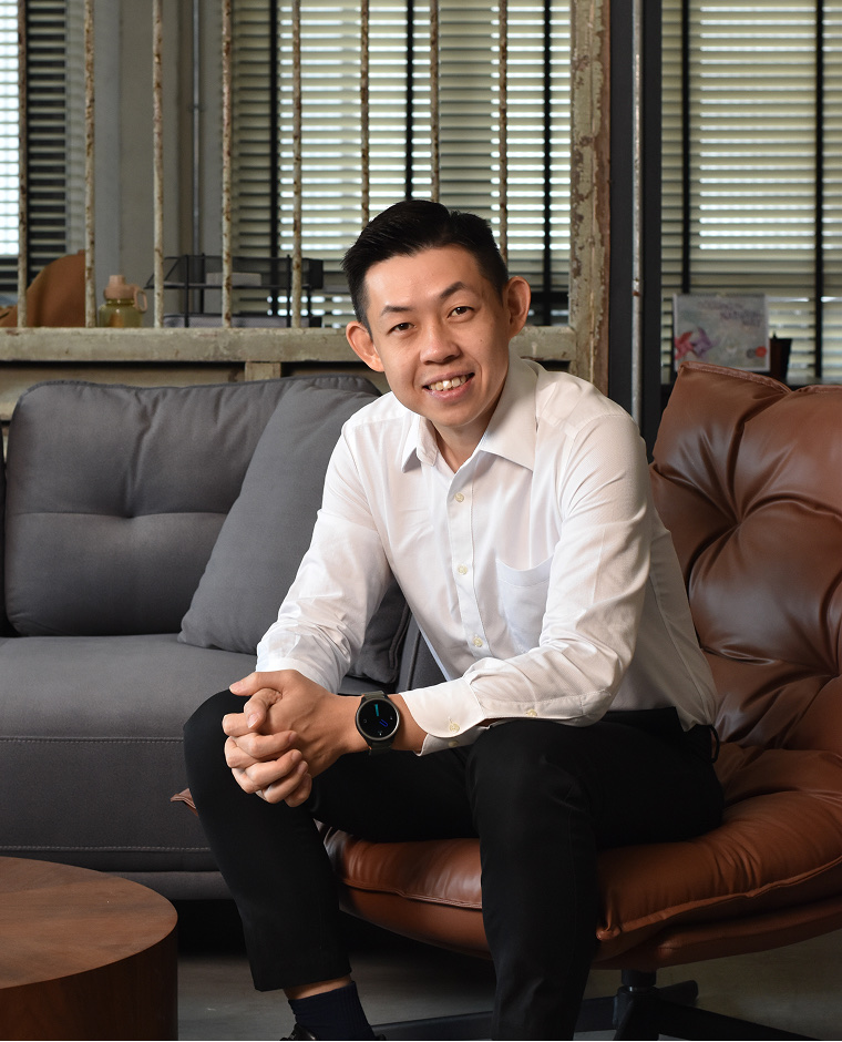 LEE KAH ENG